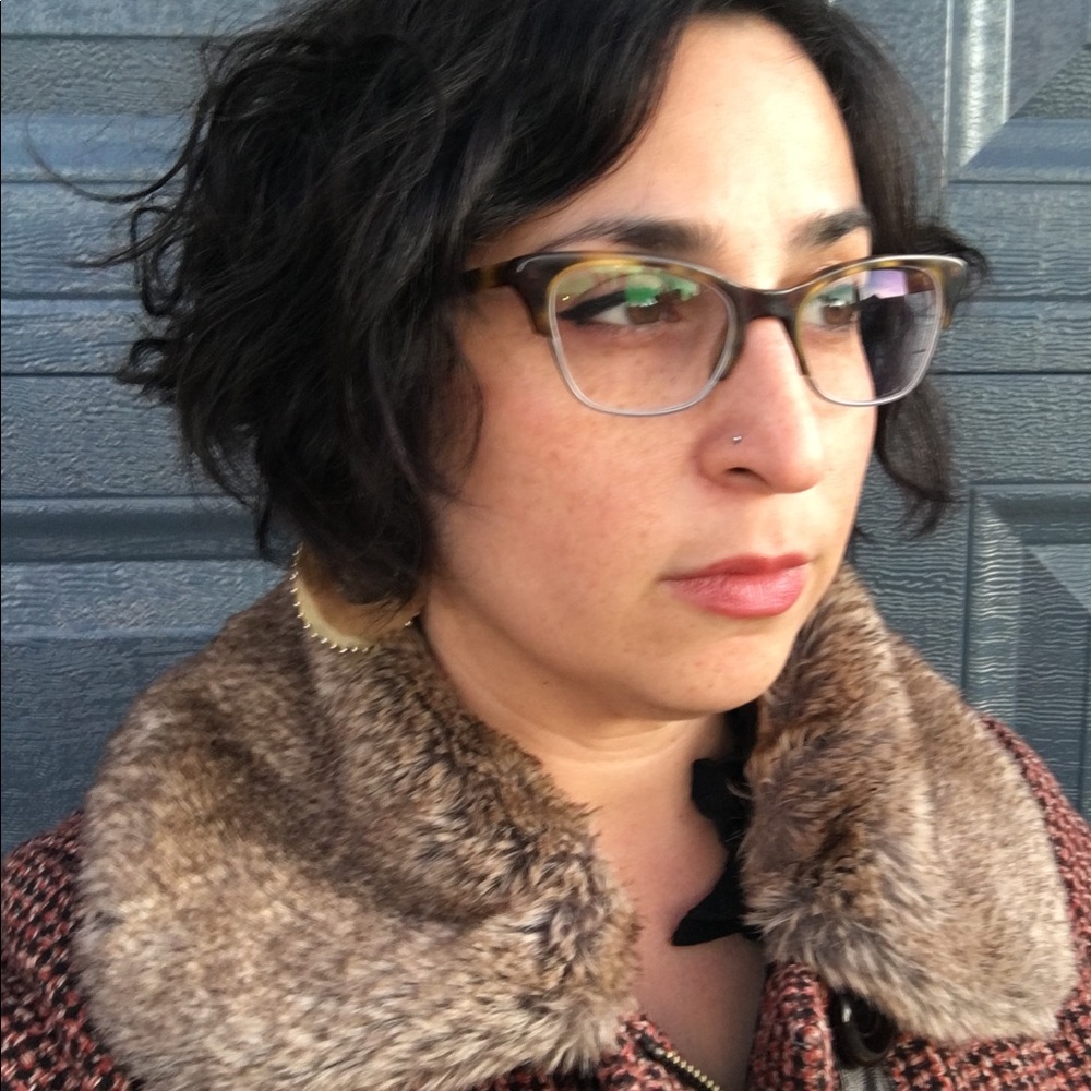 Meet your Posher, Carla